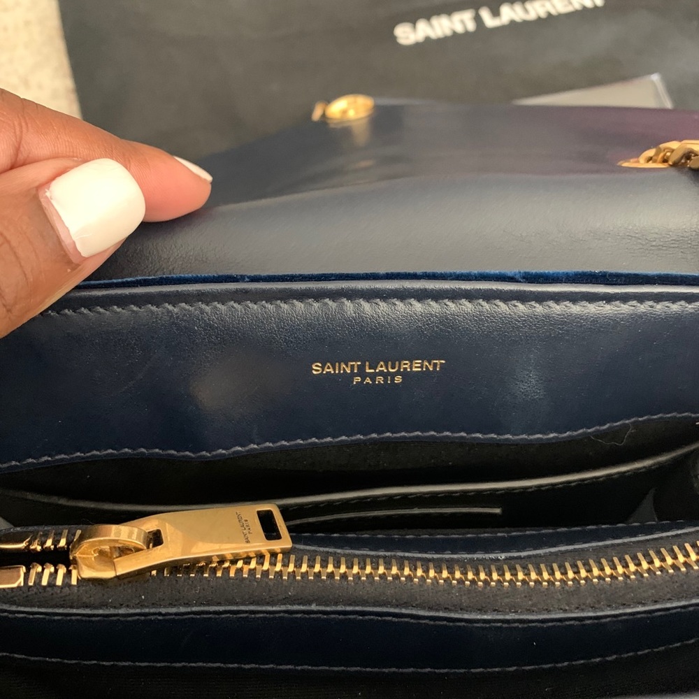 *SOLD* Saint Laurent LouLou Small - Picture 4 of 6